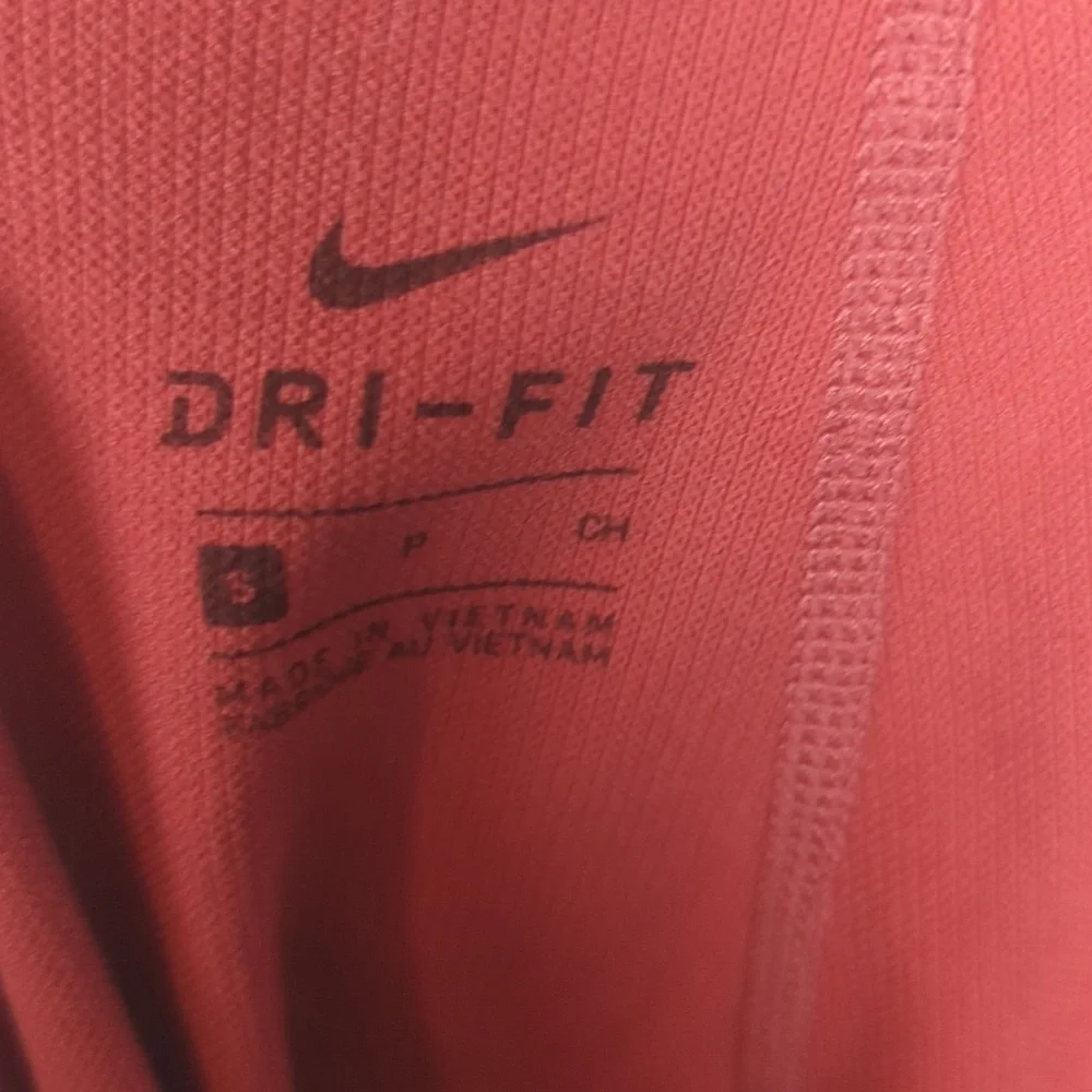Nike Dri-Fit Women's Red Reflective Active Leggings Size‎ S